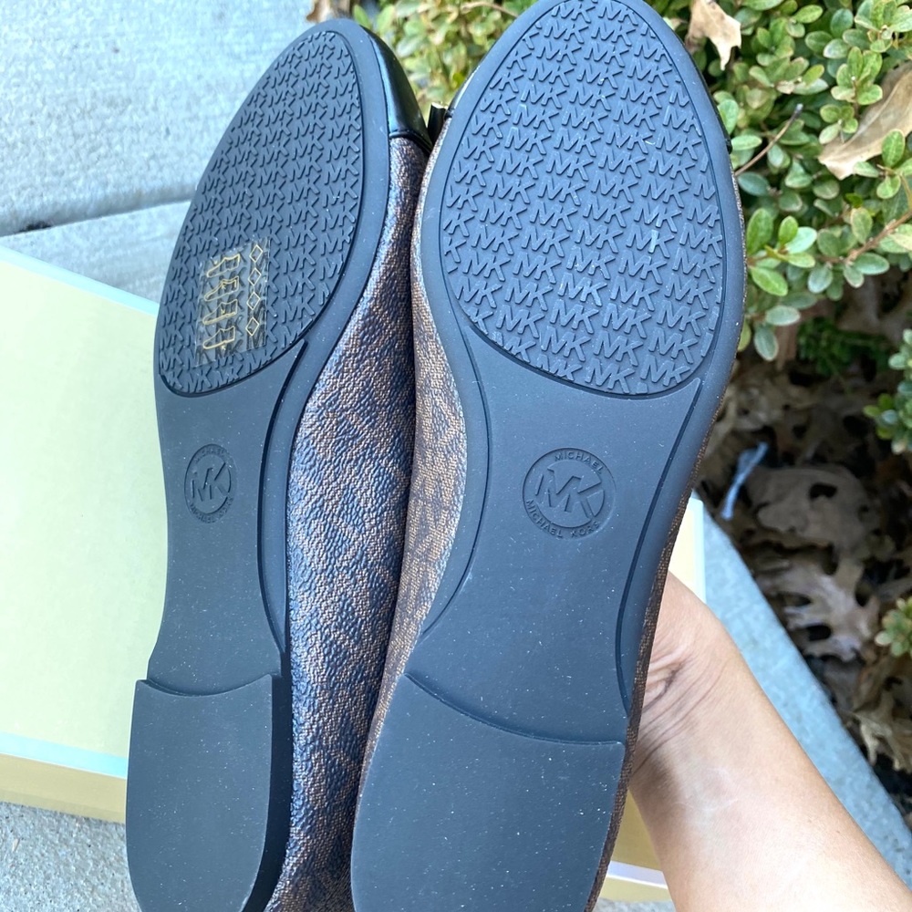 Michael Kors Flat Shoes - Picture 4 of 4